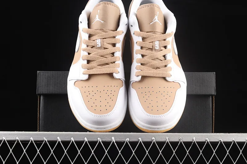 All categories Air Jordan Jordan series basketball shoes Air Jordan 1 Low G version pure original Air Jordan 1 Low AJ1 Joe 1 white and yellow low-top cultural and leisure sports sneakers DN6999-100